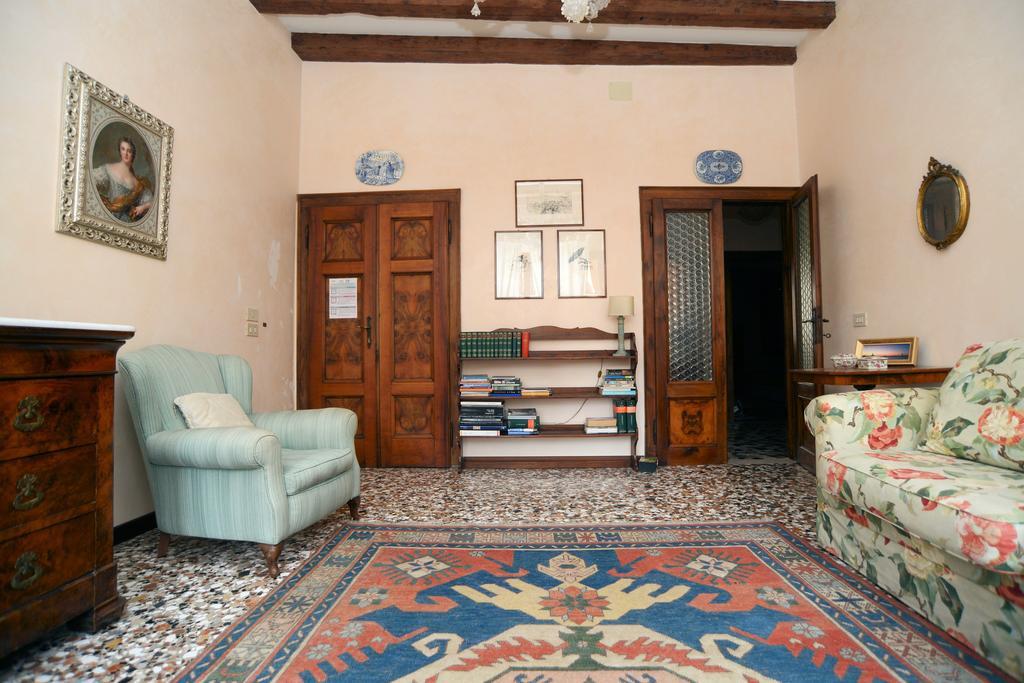 דירות ונציה Biennale Apt Balcony מראה חיצוני תמונה